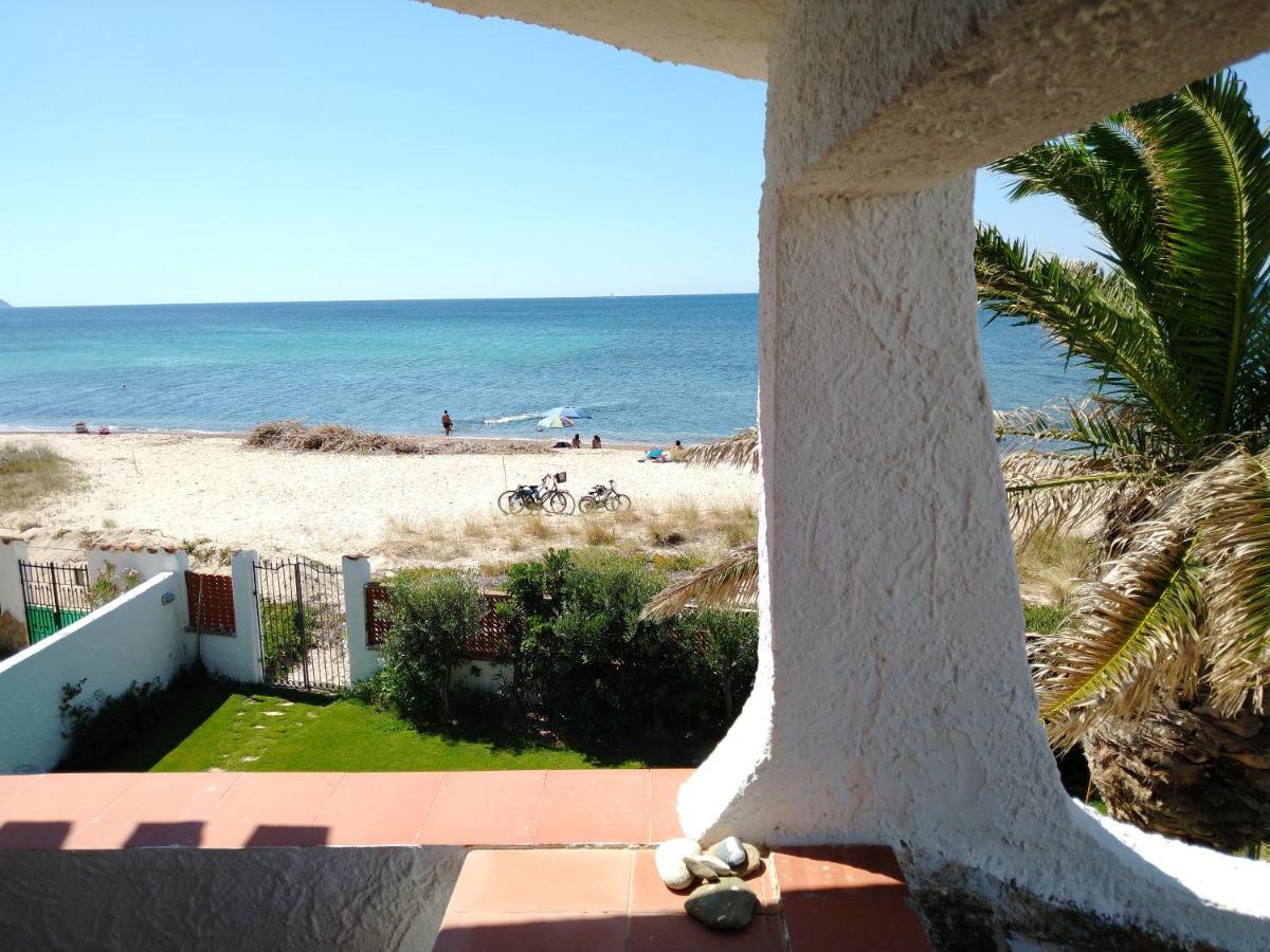 In Front Of The Beach - La Terrazza Sul Mare Flumini di Quartu Eksteriør bilde